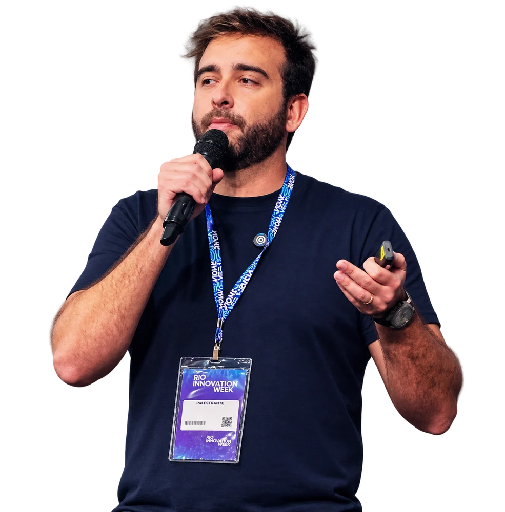 Maurício Leusin, socio de Thunder Mustard, durante una presentación.